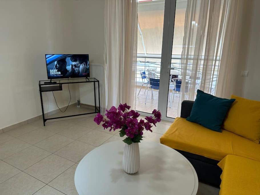 Riviera Beach, Seaside Spacious Apt. Anávyssos Eksteriør bilde